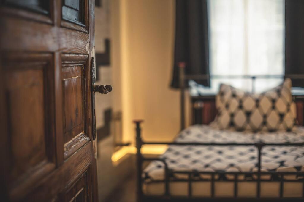 Einzigartige Ferienwohnung Bunt Wie Берлин Екстериор снимка